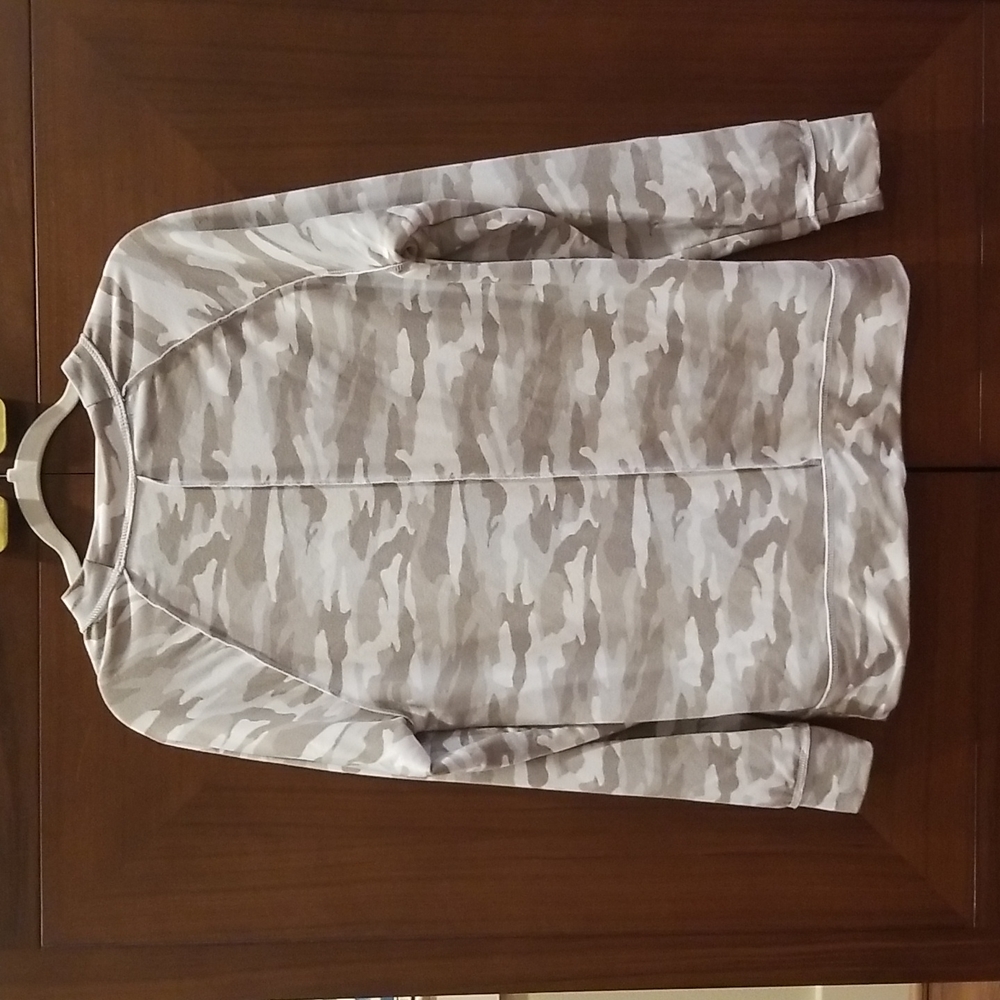 Cozy Camo Top - Picture 5 of 7